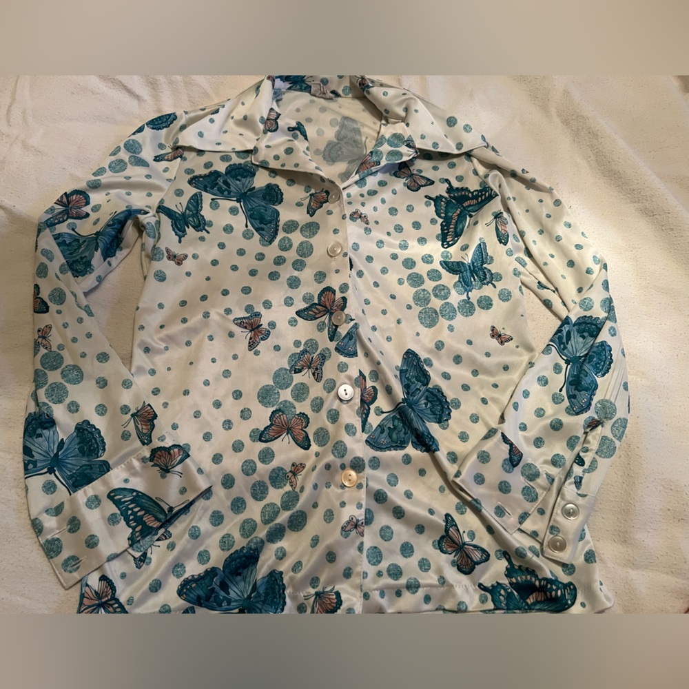 TAN JAY VIntage Polyester Button Down Top Blue Butterfly